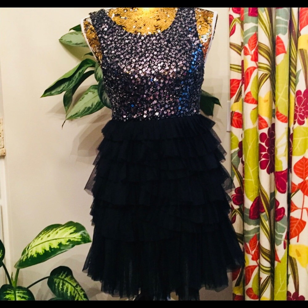 Alice+Olivia black sequence dress